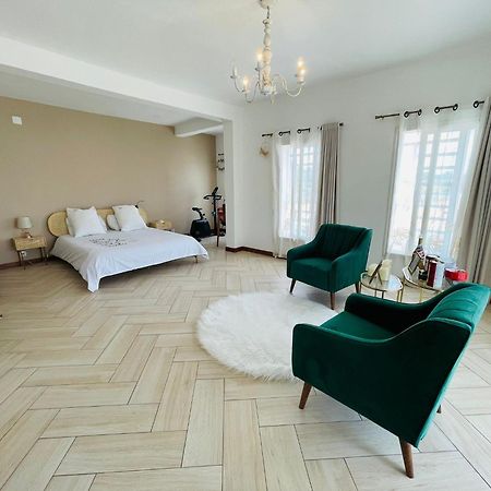Tia Vahine Hotel Ivato  Luaran gambar