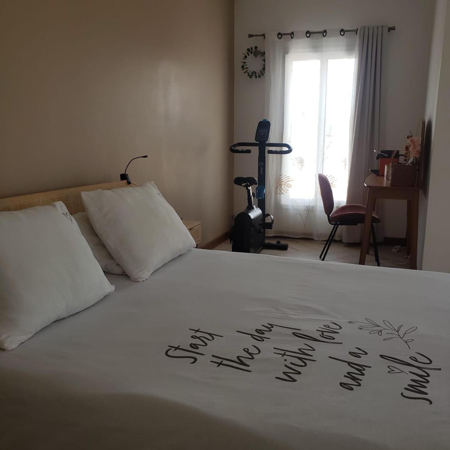 Tia Vahine Hotel Ivato  Luaran gambar