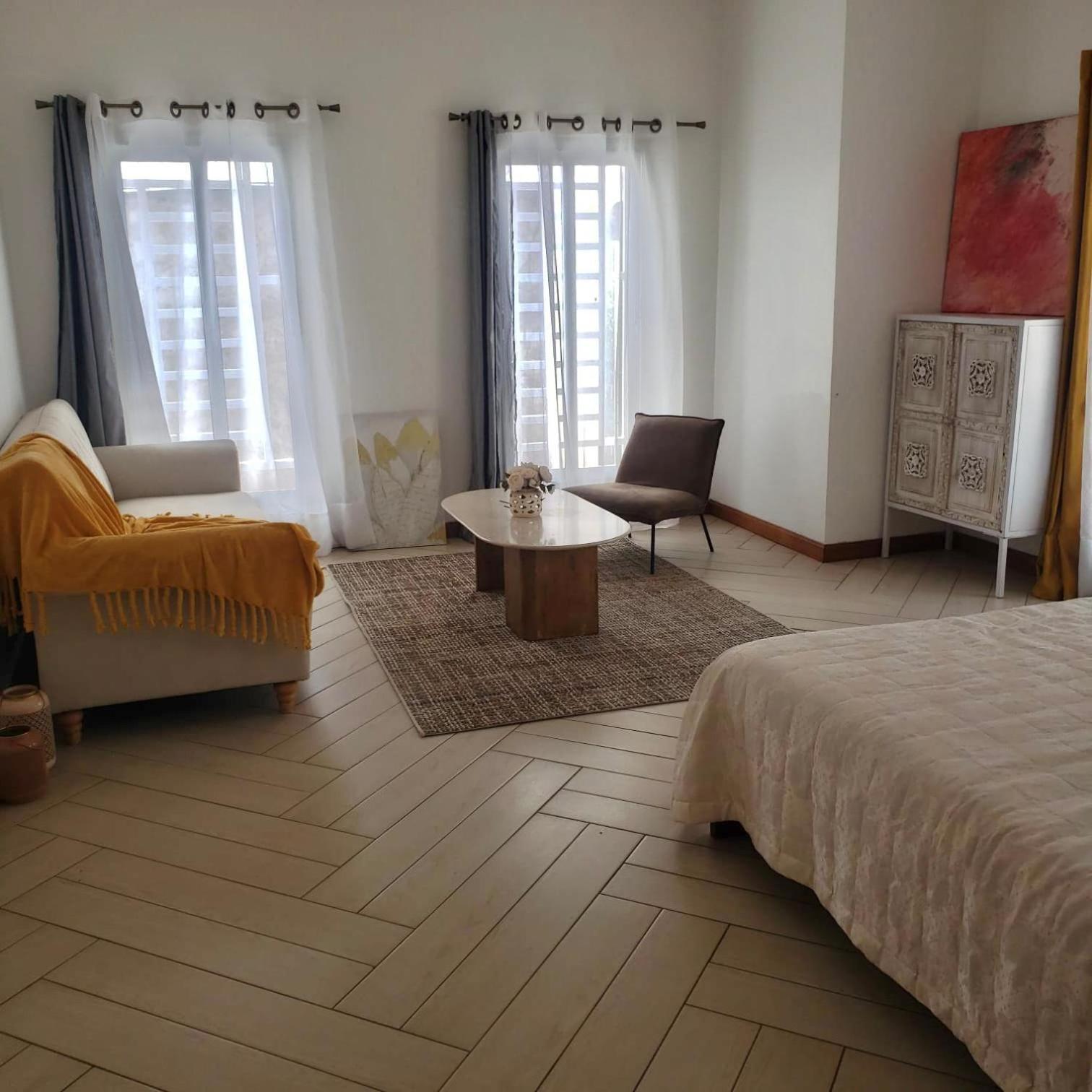 Tia Vahine Hotel Ivato  Luaran gambar