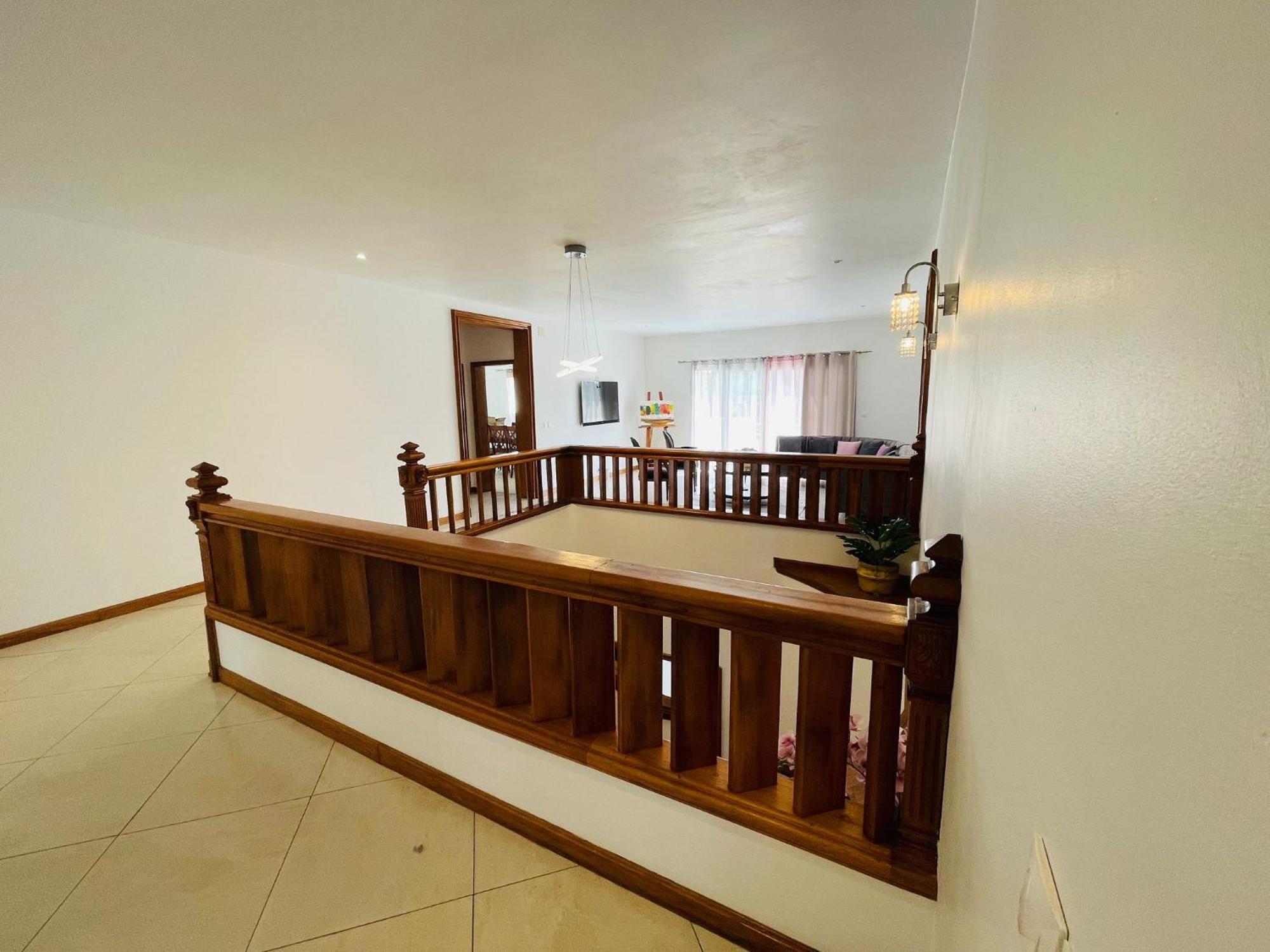 Tia Vahine Hotel Ivato  Luaran gambar