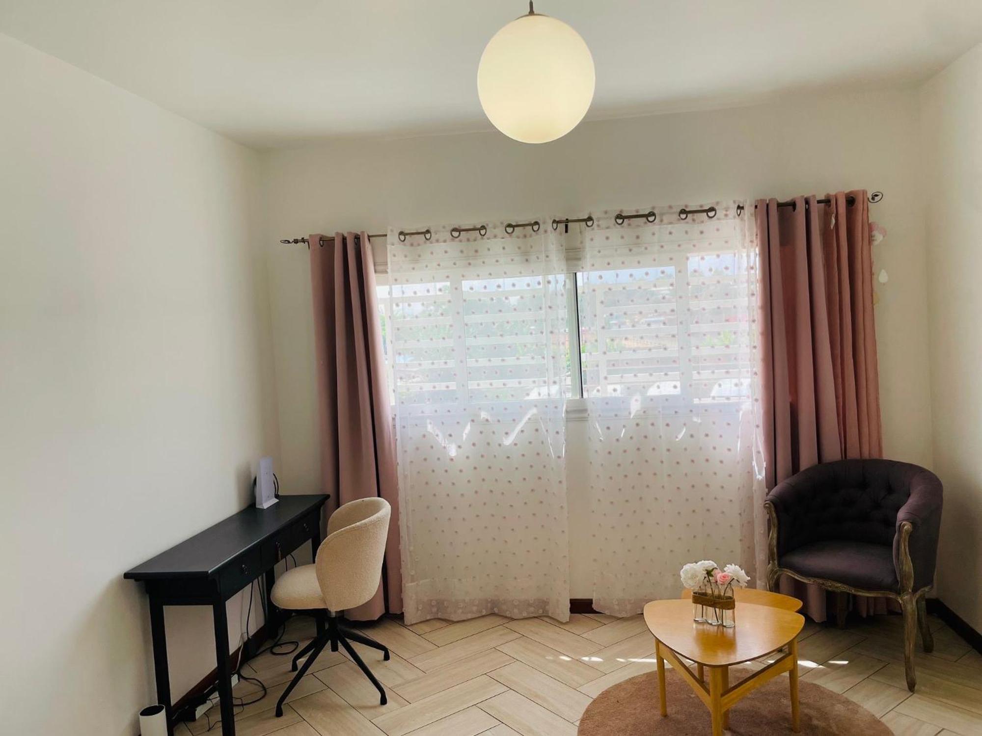 Tia Vahine Hotel Ivato  Luaran gambar