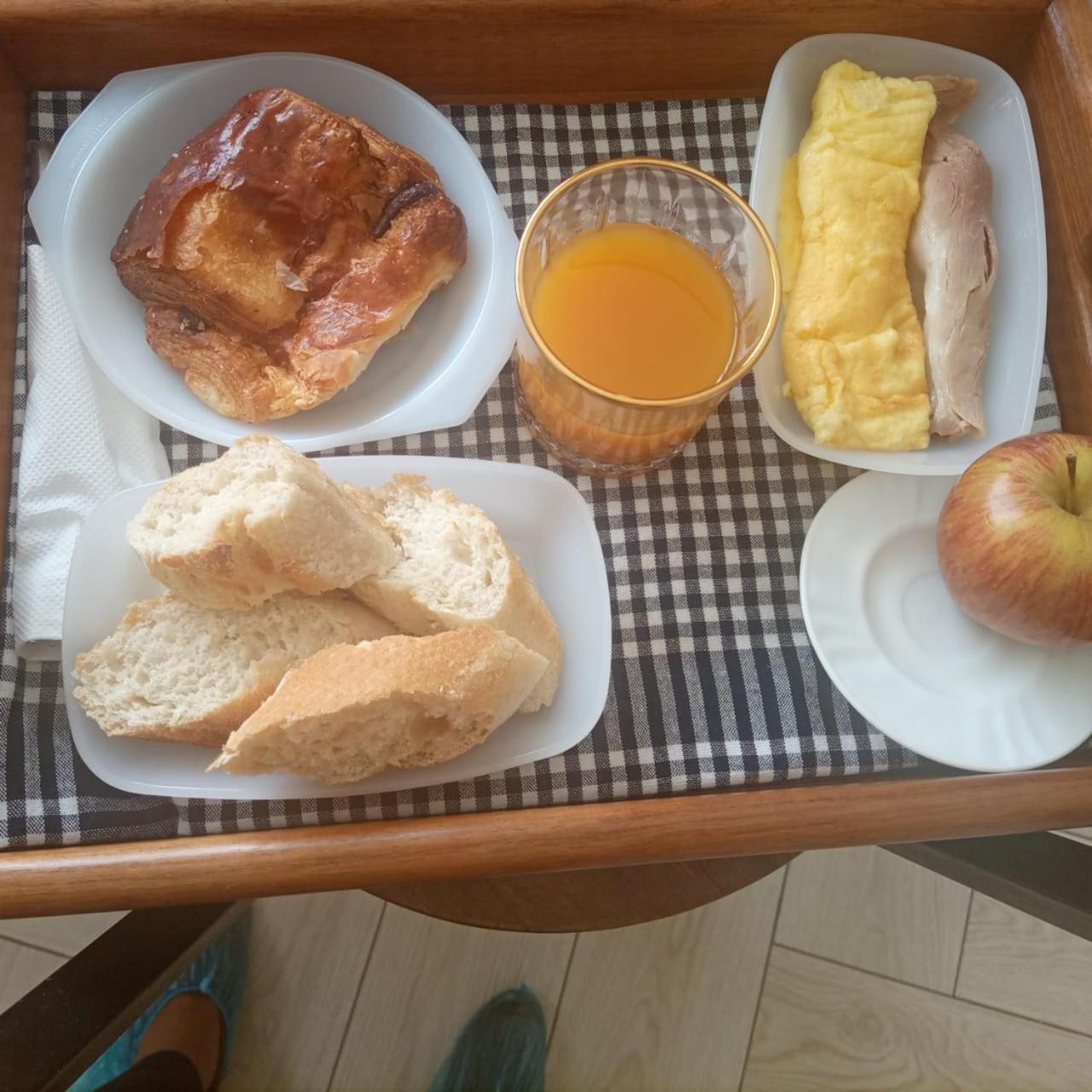 Tia Vahine Hotel Ivato  Luaran gambar